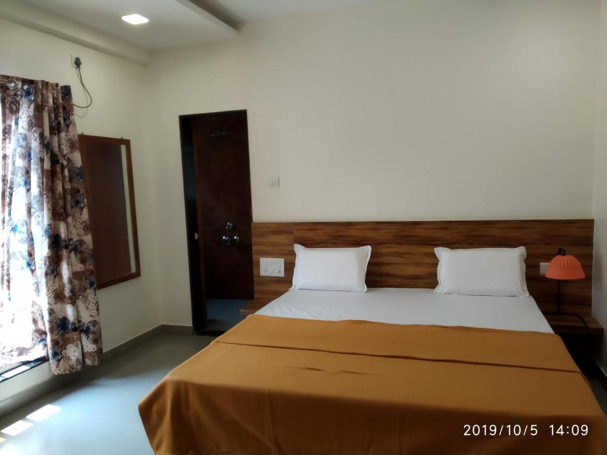 Lotus Hotel Nagaon Beach Alībāg Εξωτερικό φωτογραφία