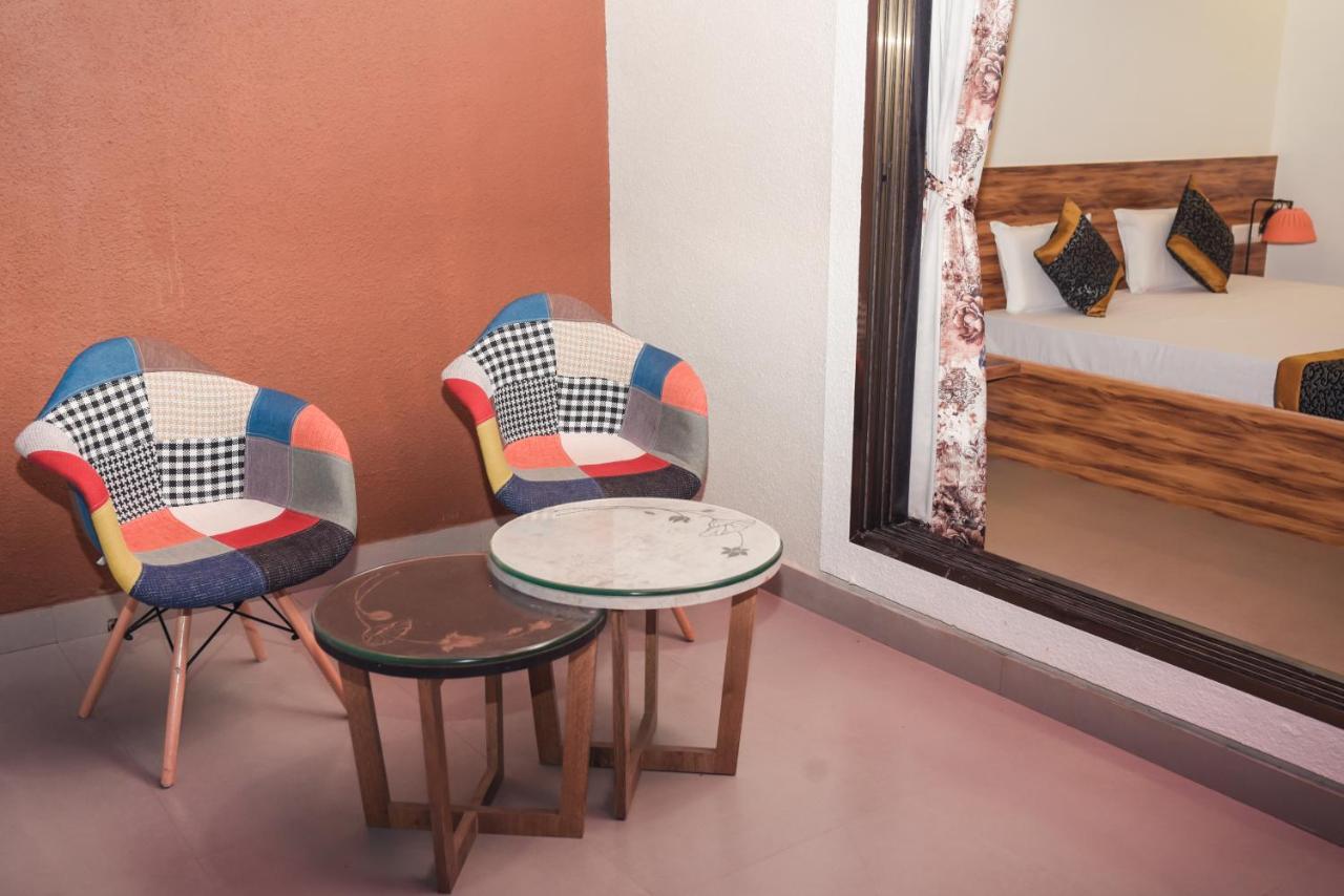 Lotus Hotel Nagaon Beach Alībāg Εξωτερικό φωτογραφία